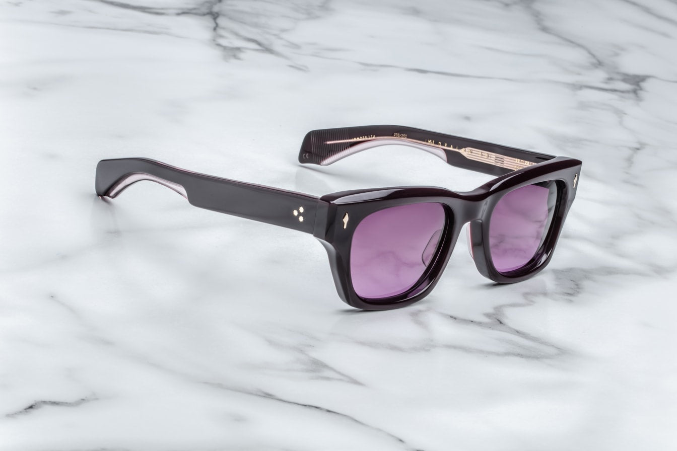 side view of a wayfer shaped sunglass in augergine JMM Dealan