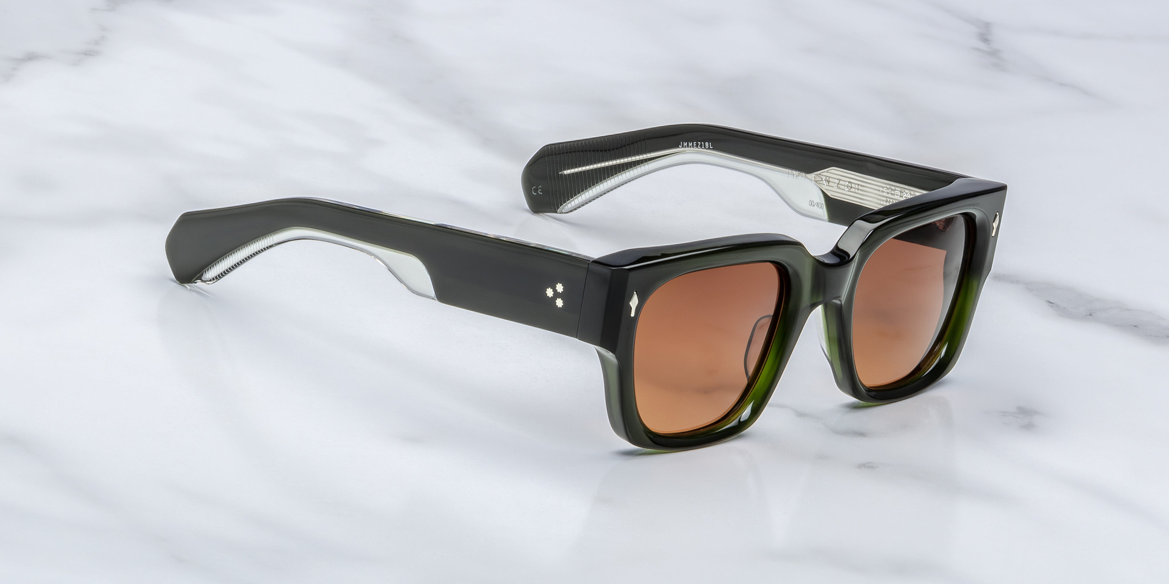 Enzo_Borneo_3-4_Cropped_5377x3585_dulrbu.jpg
