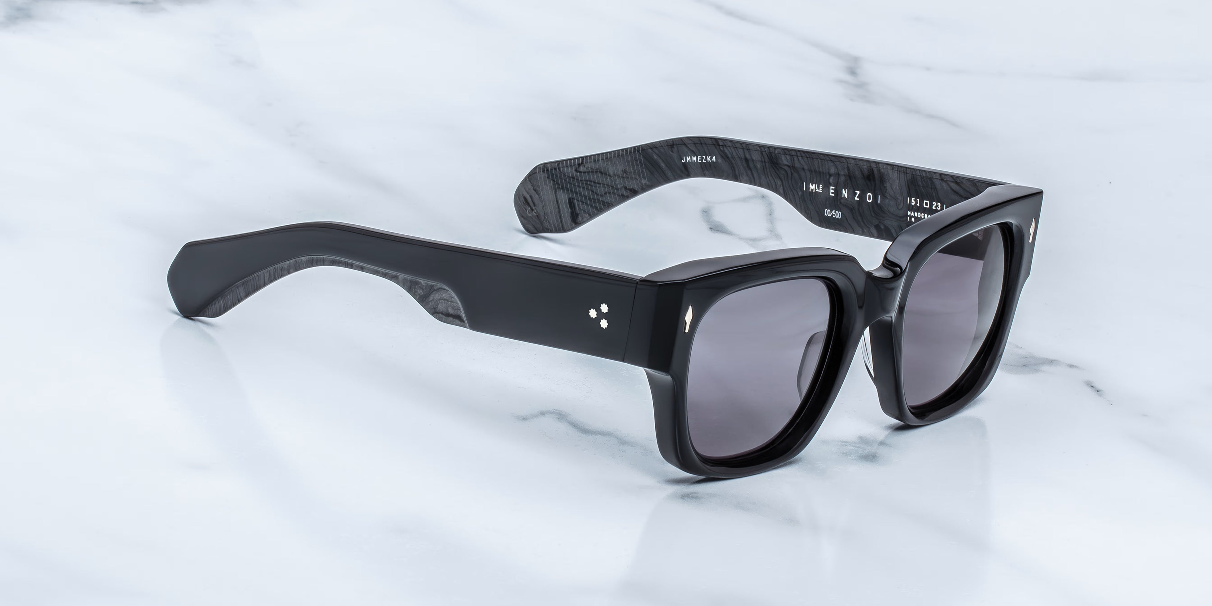 Enzo_Obsidian_3-4_Cropped_5377x3585_gedshg.avif