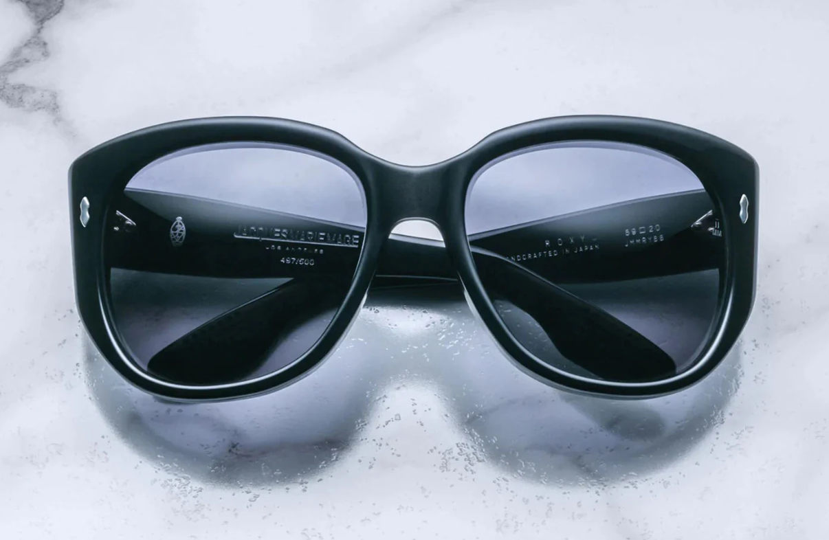 Roxy (Black)