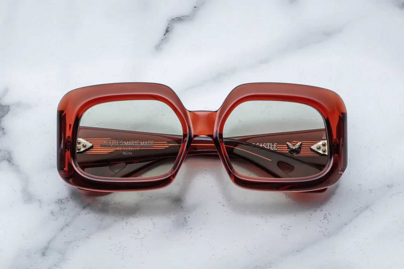 Large brown sunglasses 