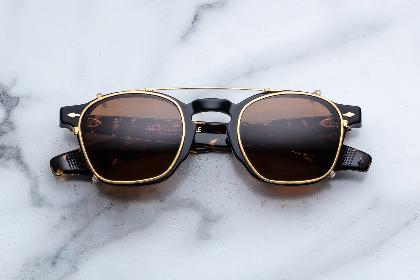 Zephirin47_On_Frame_Gold_Clip_On_Front_Cropped_5377x3585_7199e608-6934-4c3c-a111-62b736df5971.webp