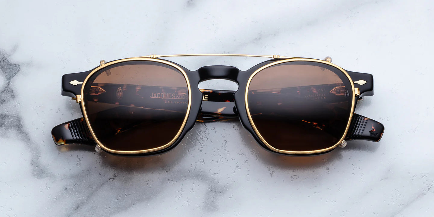 Zephirin47_On_Frame_Gold_Clip_On_Front_Cropped_5377x3585_7199e608-6934-4c3c-a111-62b736df5971.webp