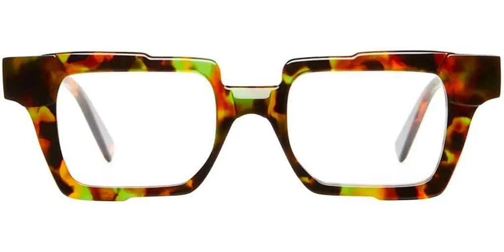 Retangular frame in tortishell with green mixed in